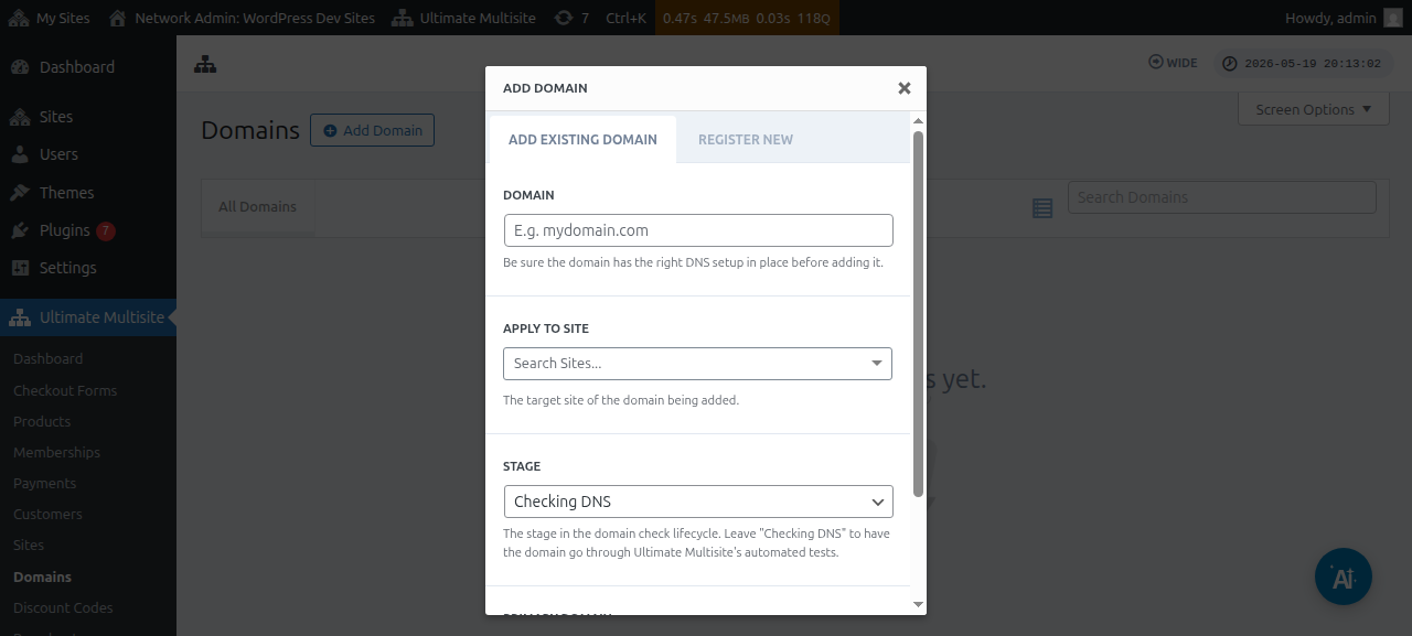Fenêtre modale Add Domain avec nom de domaine, sélecteur de site et bascule de domaine principal