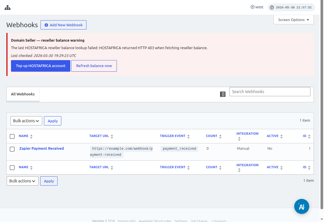 एक कॉन्फ़िगर किया गया webhook और Send Test कार्रवाई दिखाती Webhooks सूची